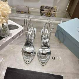 Picture of Prada Shoes _SKUPradasz35-40X051619236